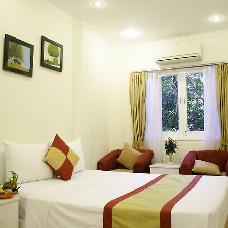 Hanoi Blue Moon Hotel Zimmer foto